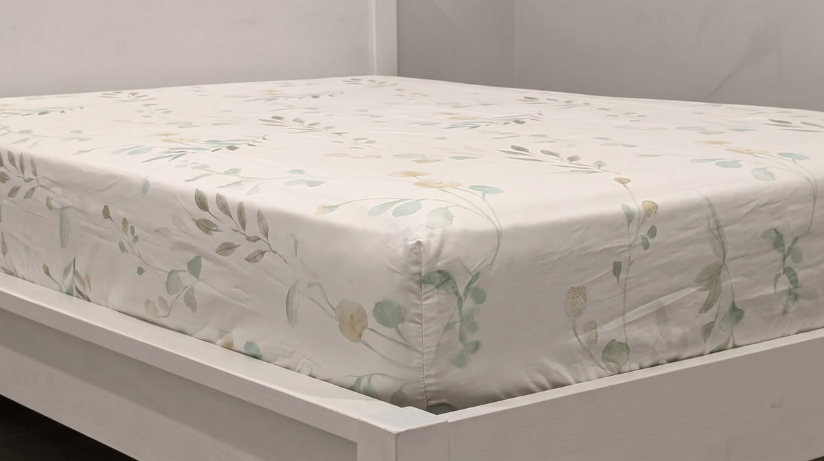 Petals Floral Print Fitted Sheet