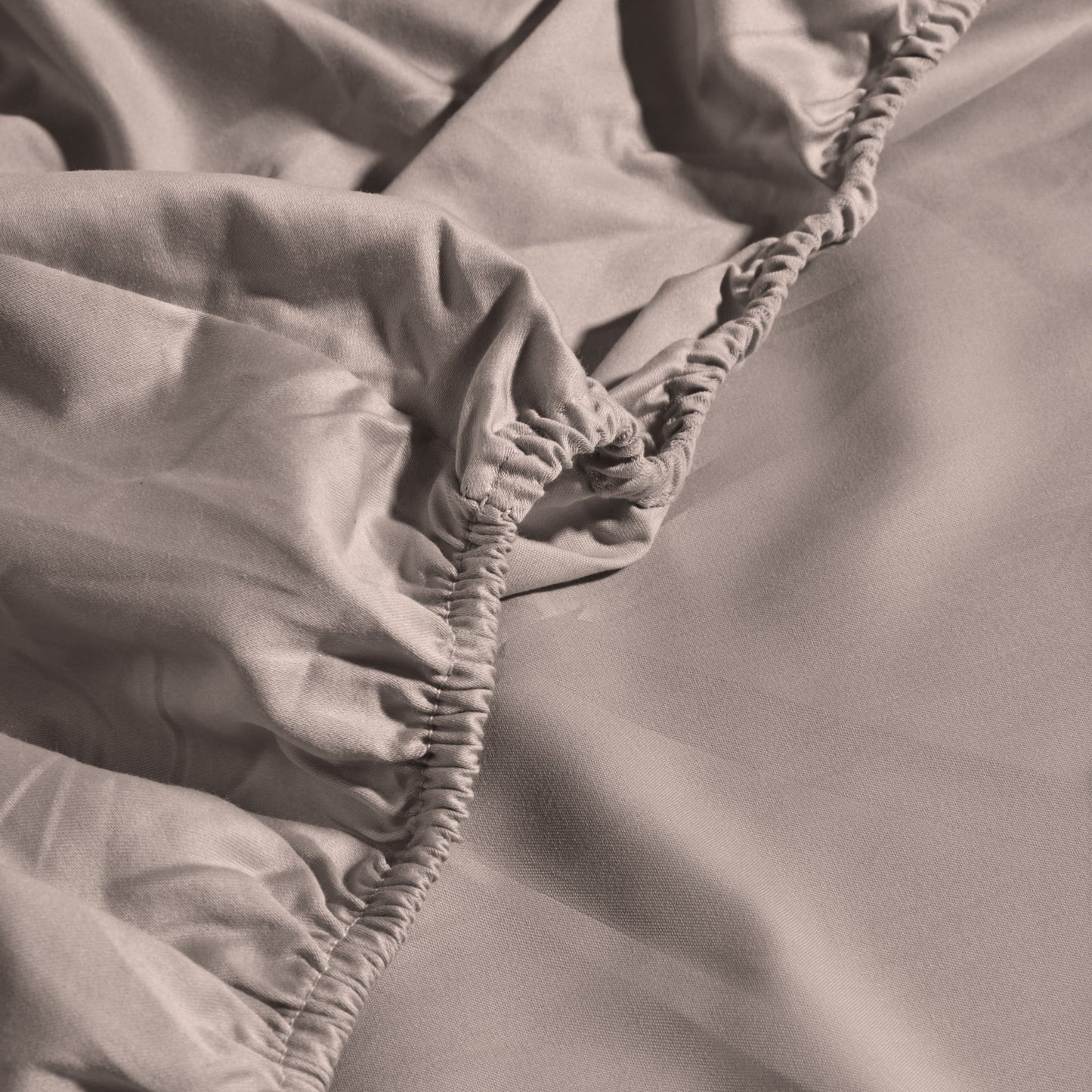 Sand Plain Fitted Sheet 200 TC